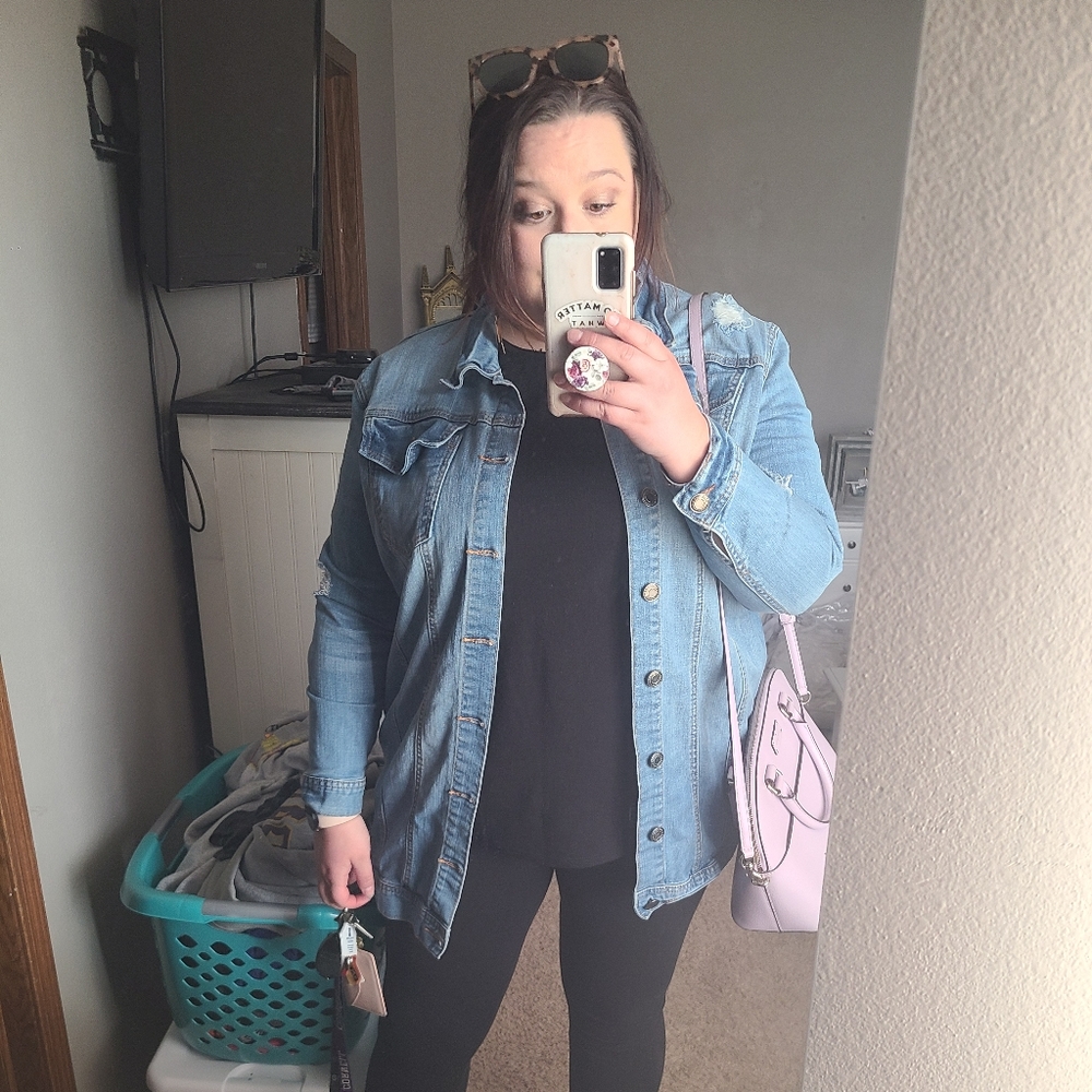 Meet your Posher, Alissa